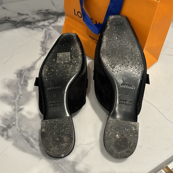 Gorgeous authentic Hermes slip ons with Crystal Detailing on the buckle - Picture 2 of 4